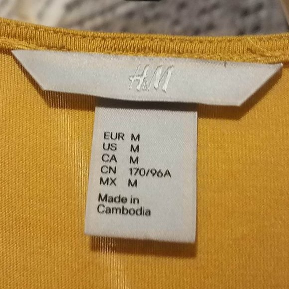 H & M Golden Yellow Sleeveless Top - Picture 5 of 6